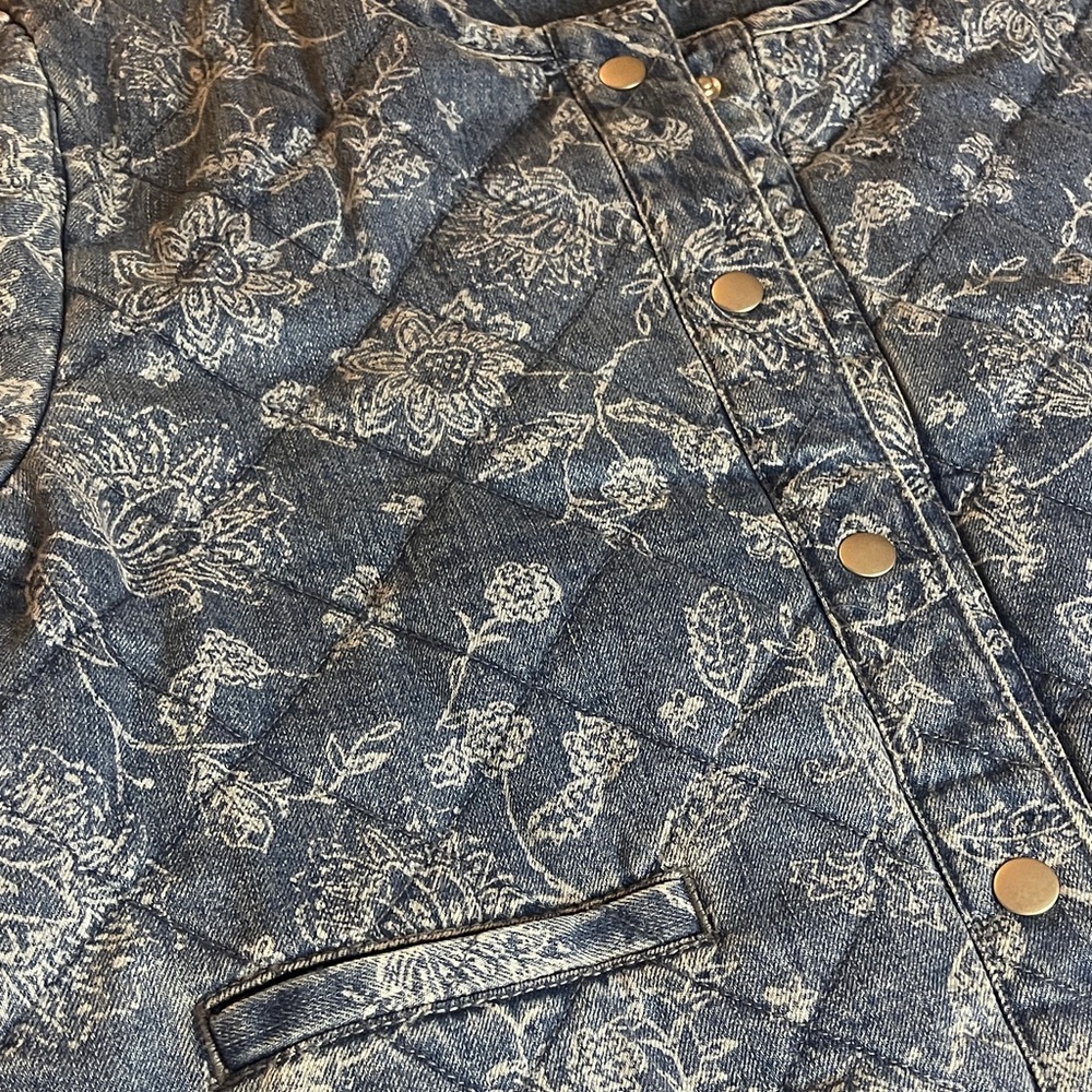 Rachel Zoe Blue Denim Floral Quilted Jean Jacket - sz L - Picture 3 of 8